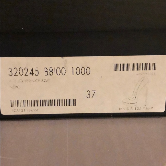 Saint Laurent Patent Pumps in EXCELLENT CONDITION! - Picture 6 of 12